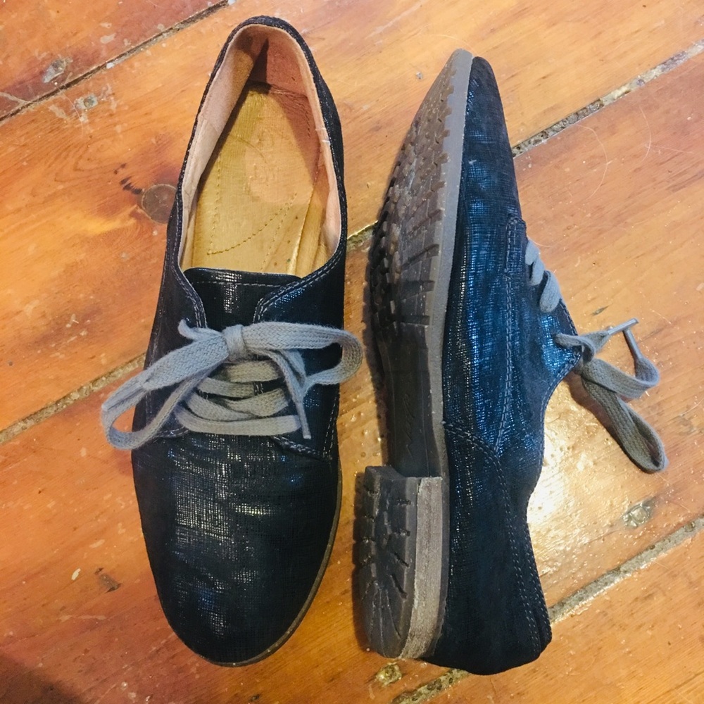 Naya Oxford Shoes